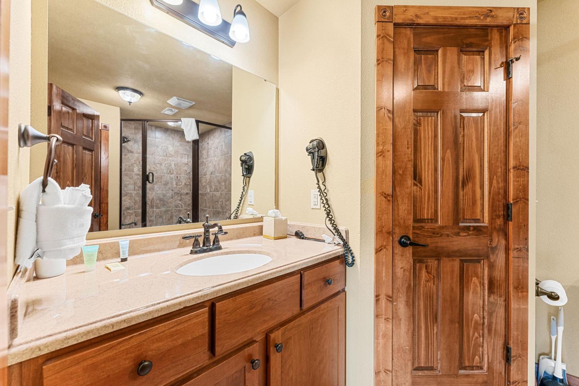 Makin Memories Lodge Cabin Branson West Eksteriør bilde